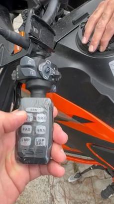 Motosiklette polis sireni kullanan sürücüye 138 bin lira ceza