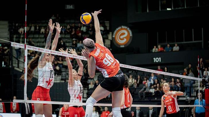 EczacıbaşıDynavit – Kuzeyboru: 3-0