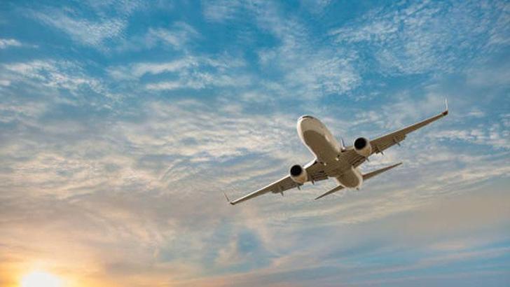 ABD’de uçak karavan parkına düştü: 2 ölü