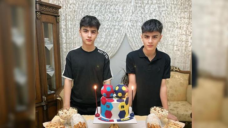İkizlerin pastası iki ayrı takım rengiyle süslendi