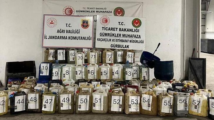 Yolcu otobüsünde 1 ton 167 kilogram sıvı metamfetamin ele geçirildi