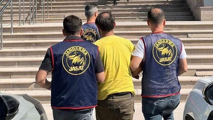 Van'da, aranan FETÖ üyesine gözaltı