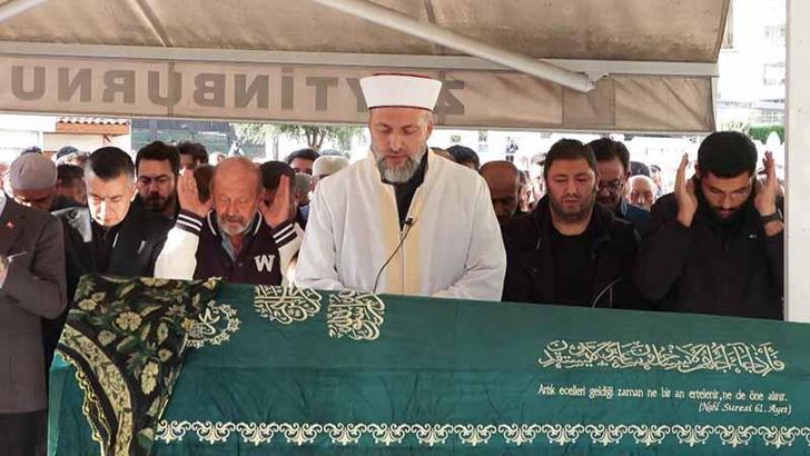 Esenyurt'ta çöp kamyonunun çarptığı Neşe Dökmeci toprağa verildi