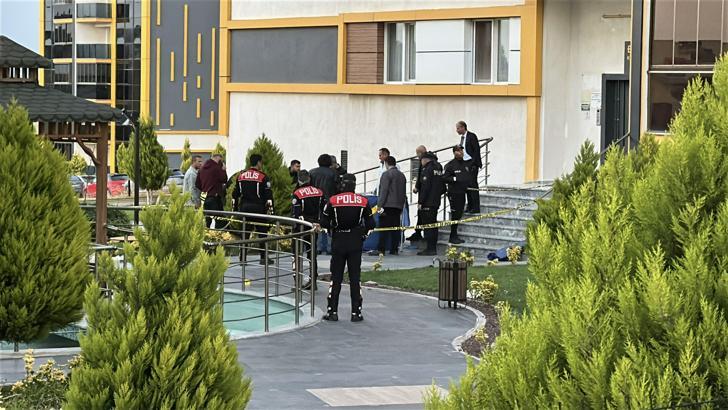 Çanakkale’de sağlık astsubayı, tartıştığı emekli astsubayı öldürdü