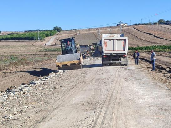 Yumurtalık’ta yollar genişliyor