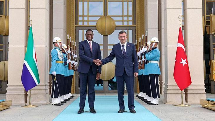 Cevdet Yılmaz: Güney Afrika ile 5 milyar dolar hedefimize kısa vadede ulaşmak istiyoruz