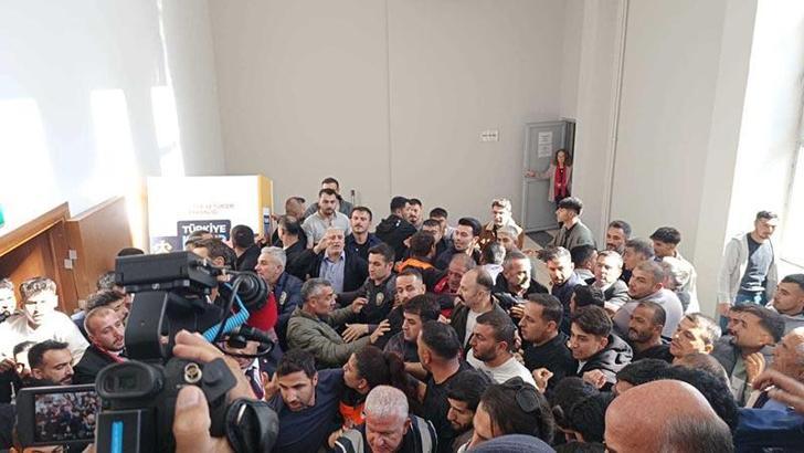 CHP'nin Malatya kongresinde kavga