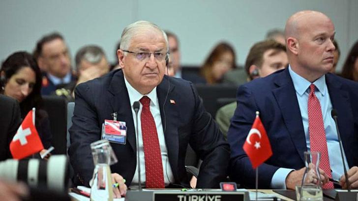 Bakan Güler, Ukrayna Savunma Temas Grubu Toplantısı’na katıldı