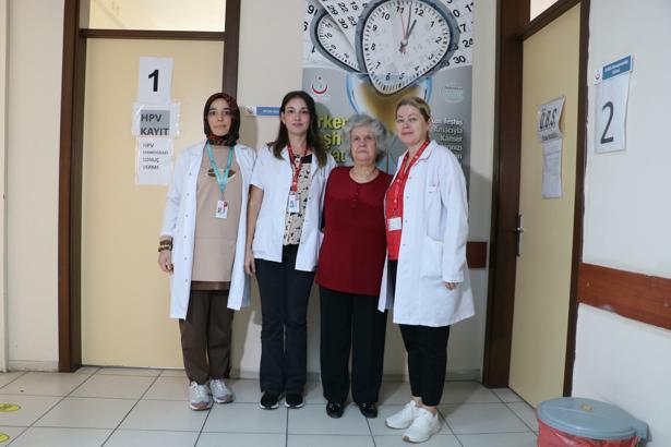 Rutin kontrole gitti, meme kanseri teşhisi konuldu