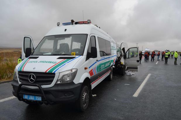 2 askerin şehit olduğu, 2 sivilin de öldüğü kazada, minibüs sürücüsü gözaltında