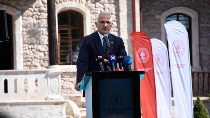 Bakan Ersoy: Halk kütüphanelerimizi çok işlevli merkezler haline getiriyoruz