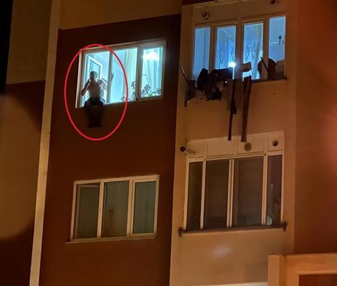 Kayınpederini bıçakla yaraladı, eşi şikayetçi odu; polis 4 saatte ikna ederek gözaltına aldı