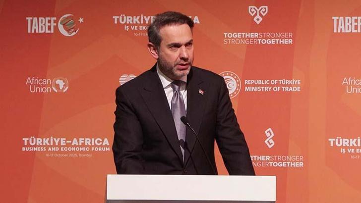 Bakan Bayraktar: 2028'de Türkiye'nin 17 milyon hanesine enerji sağlamayı hedefliyoruz