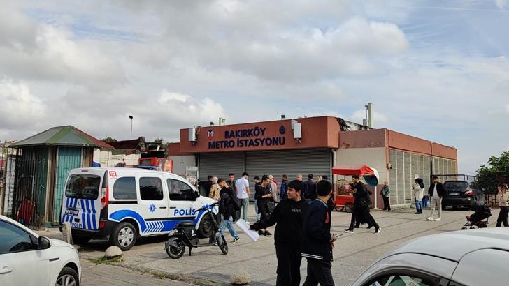 İstanbul - Bakırköy Metro İstasyonunda raylara atlayan kişi hayatını kaybetti