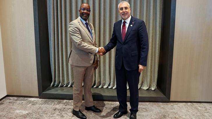 Bakan Işıkhan, Sierra Leoneli mevkidaşı Swarey ile görüştü