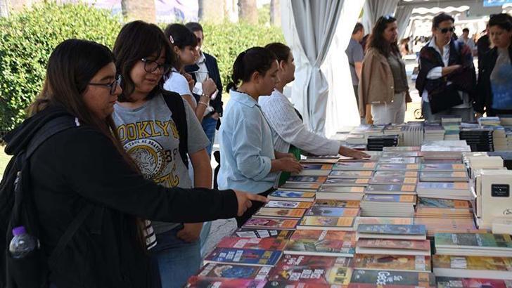 İZKİTAPFEST-İzmir Kitap Fuarı 6'ncı kez kapılarını açtı