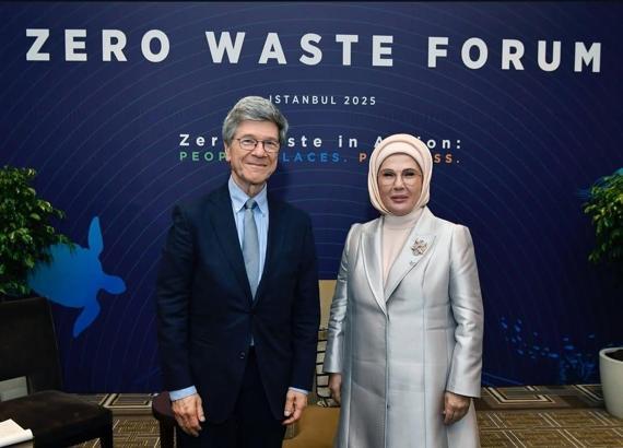 İstanbul - Emine Erdoğan, BM Sürdürülebilir Kalkınma Çözümleri Ağı Başkanı Sachs ile görüştü