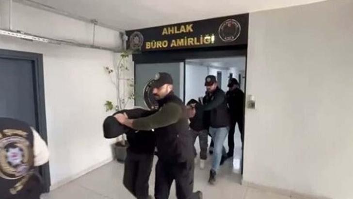 İzmir’de fuhuş operasyonunda 4 tutuklama