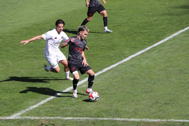 Van Spor FK ile Pendikspor puanları paylaştı: 1-1