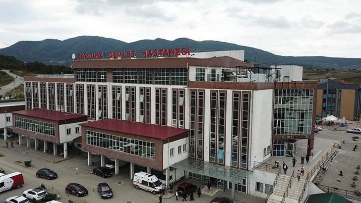 16 yaşındaki çocuk, karın ağrısı şikayetiyle gittiği hastanede ölü doğum yaptı