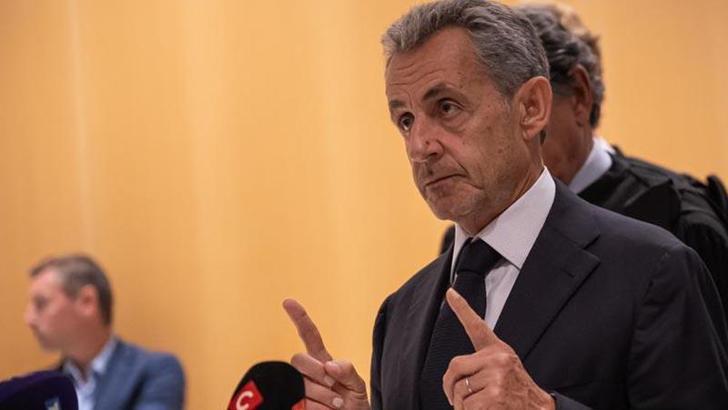 Eski Fransa Cumhurbaşkanı Nicolas Sarkozy yarın cezaevine girecek