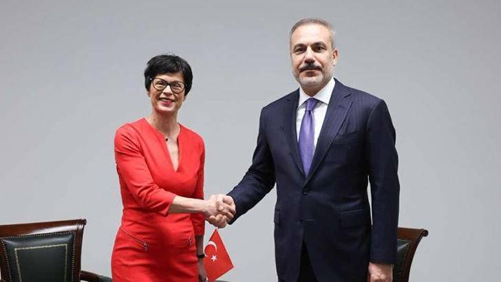 Bakan Fidan, AB Komisyonu'nun Genişlemeden Sorumlu Üyesi Kos ile görüştü