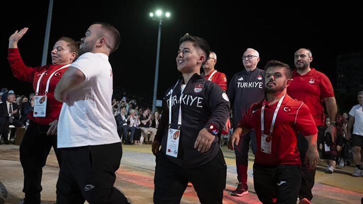 Dünya Bedensel Engelliler Plaj Oyunları'nın açılış töreni yapıldı