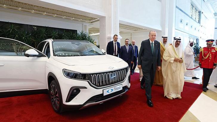 Cumhurbaşkanı Erdoğan, Kuveyt Emiri Meşal el-Ahmed el-Cabir es-Sabah’a Togg hediye etti