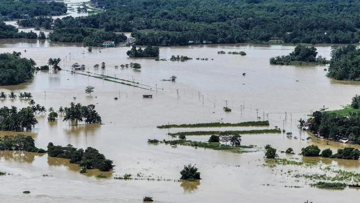 Filipinler'de tropik fırtına: 7 ölü