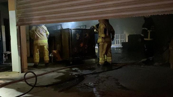 Bursa'da mobilya imalathanesinde çıkan yangın söndürüldü