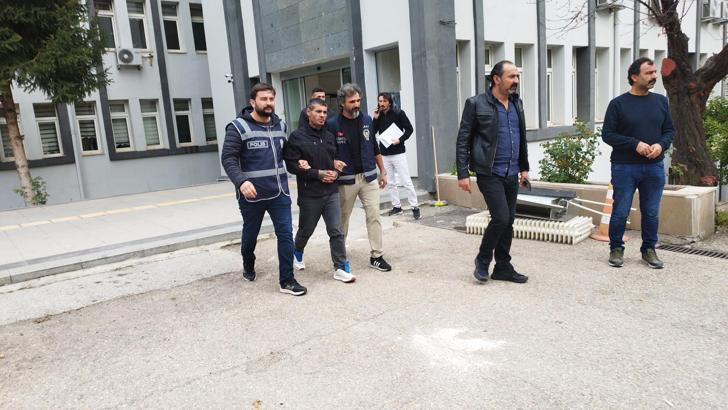 Telefonla aradığı kadını 1,5 milyon TL’lik ziynet eşyasını alarak dolandıran şüpheli tutuklandı