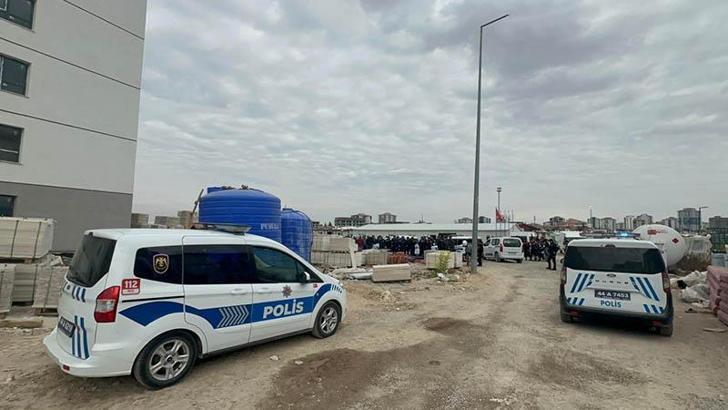 İnşaat şantiyesinde sopalı, bıçaklı kavga: 4 yaralı