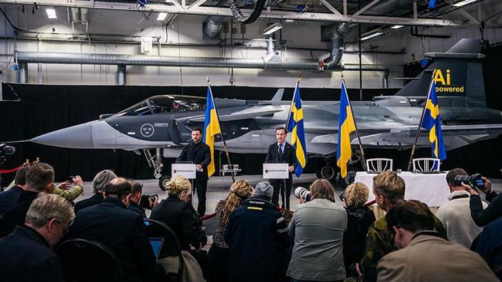 Ukrayna, İsveç’ten Gripen savaş uçağı filosu alacak