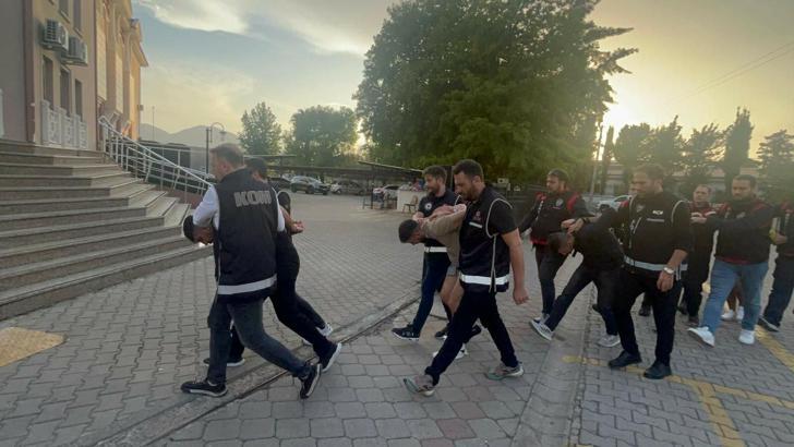 Fethiye'de uyuşturucu operasyonunda polisle çatışan 2 şüpheli tutuklandı