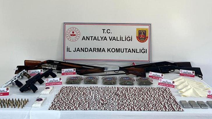 Narkotik operasyonunda 7 şüpheli tutuklandı; uyuşturucular soda şişesinden çıktı