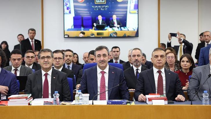 Cevdet Yılmaz: Bütçemiz, refahı toplumun tüm kesimlerine yaymayı hedeflemektedir