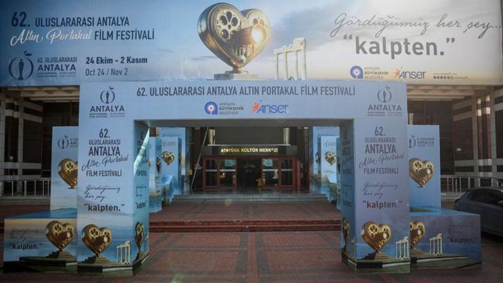 Altın Portakal 62'nci kez perdelerini açtı