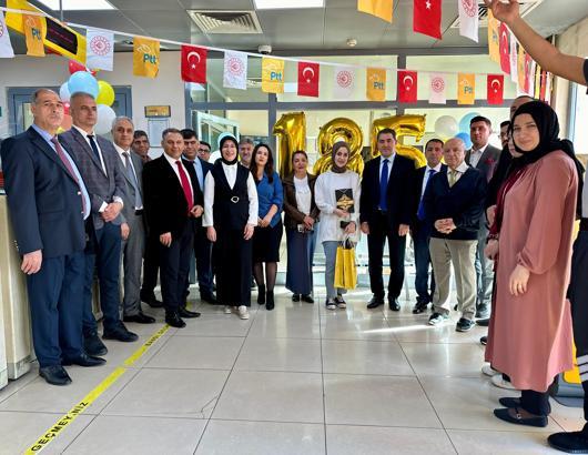 Diyarbakır'da PTT'nin kuruluş yıl dönümünde 185’inci müşteriye hediye verildi