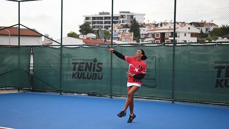 Kuşadası Tenis Kulübü'nde Cumhuriyet Kupası heyecanı başladı