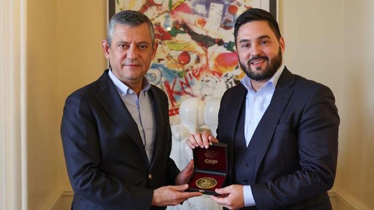 CHP Genel Başkanı Özel, İsviçre Sosyal Demokrat Partisi Eş Genel Başkanı Wermuth ile görüştü