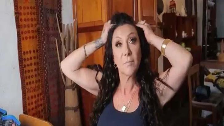 Şarkıcı Güllü'nün kızı ve arkadaşının avukatından suç duyurusu