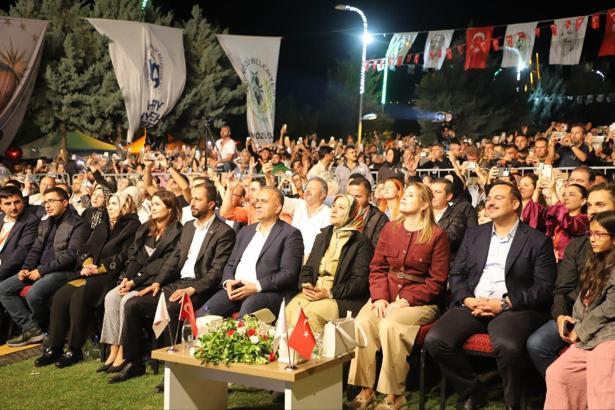 Hatay'da Zeytin, Zeytinyağı ve Gastronomi Festivali Funda Arar konseriyle sona erdi
