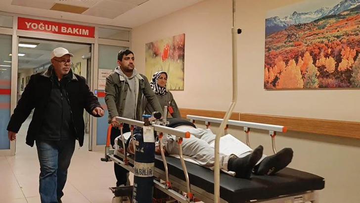 Ormandan toplayıp yediği mantardan zehirlendi