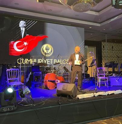 Türk Eğitim Derneği’nden Cumhuriyet’in 102’nci yılına özel balo