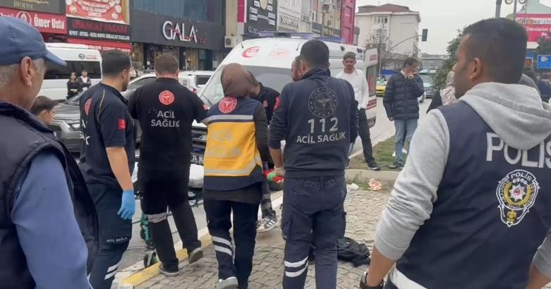 İstanbul - Sultanbeyli’de yolun karşısına geçmeye çalışan 2 kardeşe otomobil çarptı
