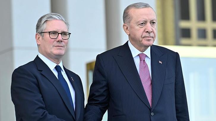 Cumhurbaşkanı Erdoğan, Birleşik Krallık Başbakanı Starmer'ı resmi törenle karşıladı