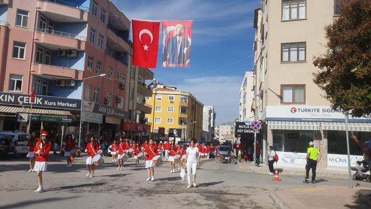 Mut'ta öğrencilerden 'Cumhuriyet Postası'