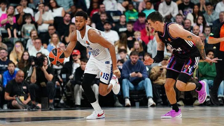 Paris Basketball - Anadolu Efes: 80-90