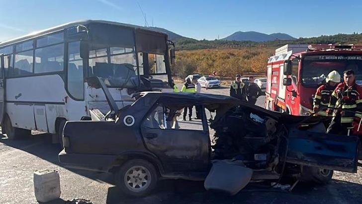 Mersin'de tarım işçilerini taşıyan midibüs ile otomobil çarpıştı: 3 ölü, 12 yaralı
