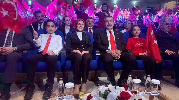 Bakanlar Tekin ve Göktaş, Ankara'da 29 Ekim programına katıldı